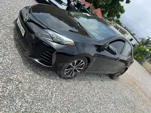 Toyota Corolla 2015 Black