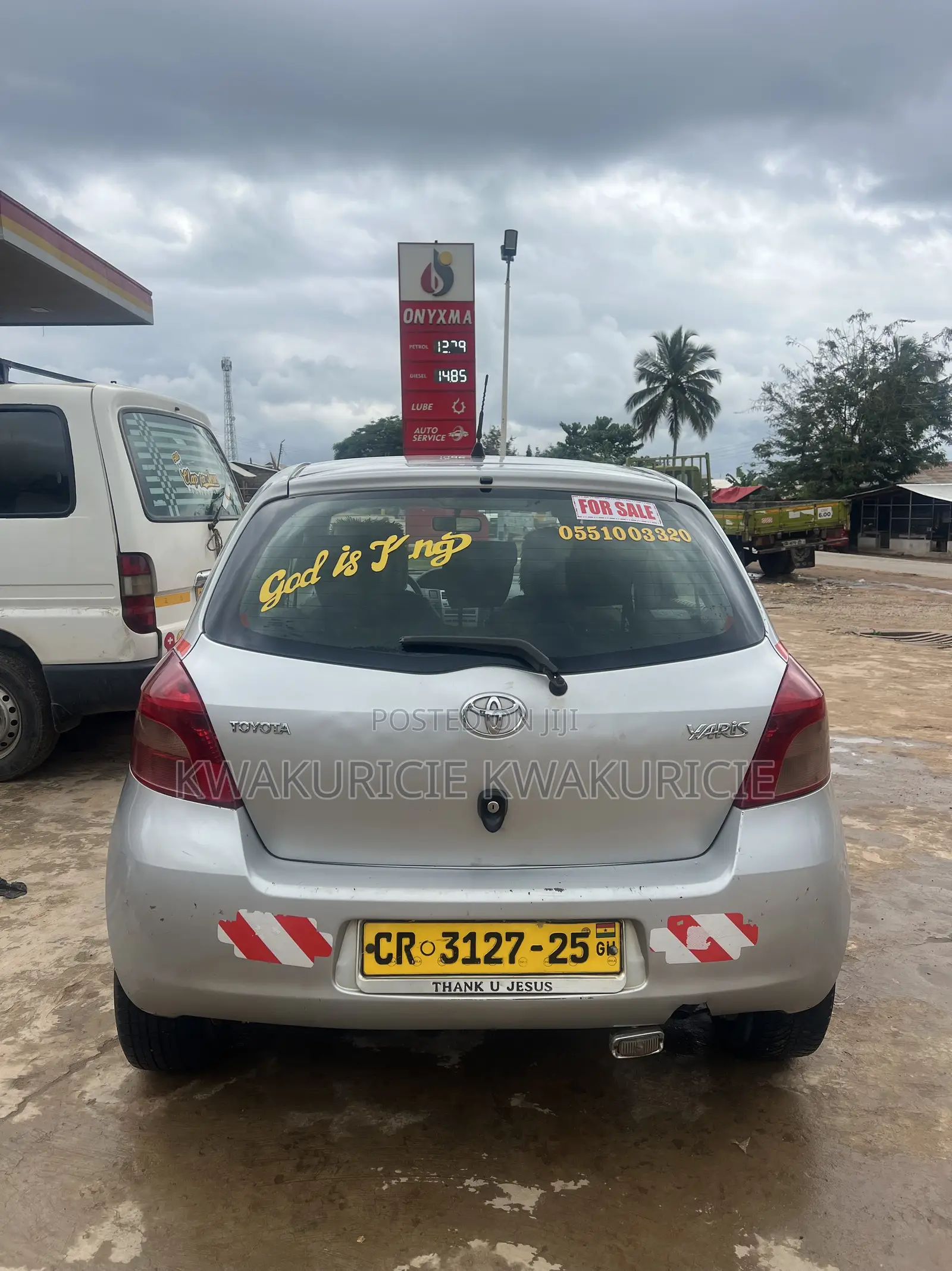 Toyota Yaris 2013 Silver