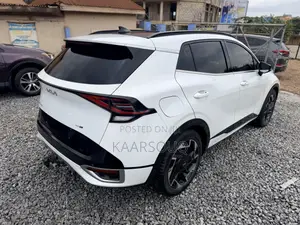 Kia Sportage 2024 White