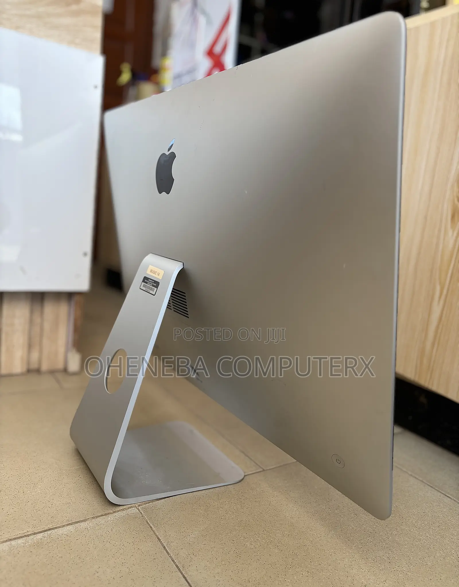 Desktop Computer Apple iMac 8GB Intel Core i5 SSD 2T