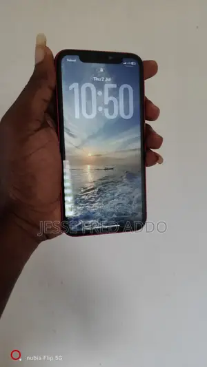 Apple iPhone 11 64 GB Red