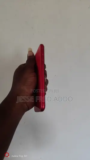 Apple iPhone 11 64 GB Red