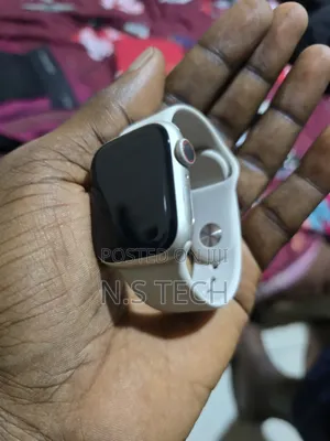 Apple Watch Series 8 41mm White