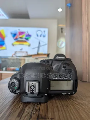Canon Eos 5d Mark Iv DSLR Camera