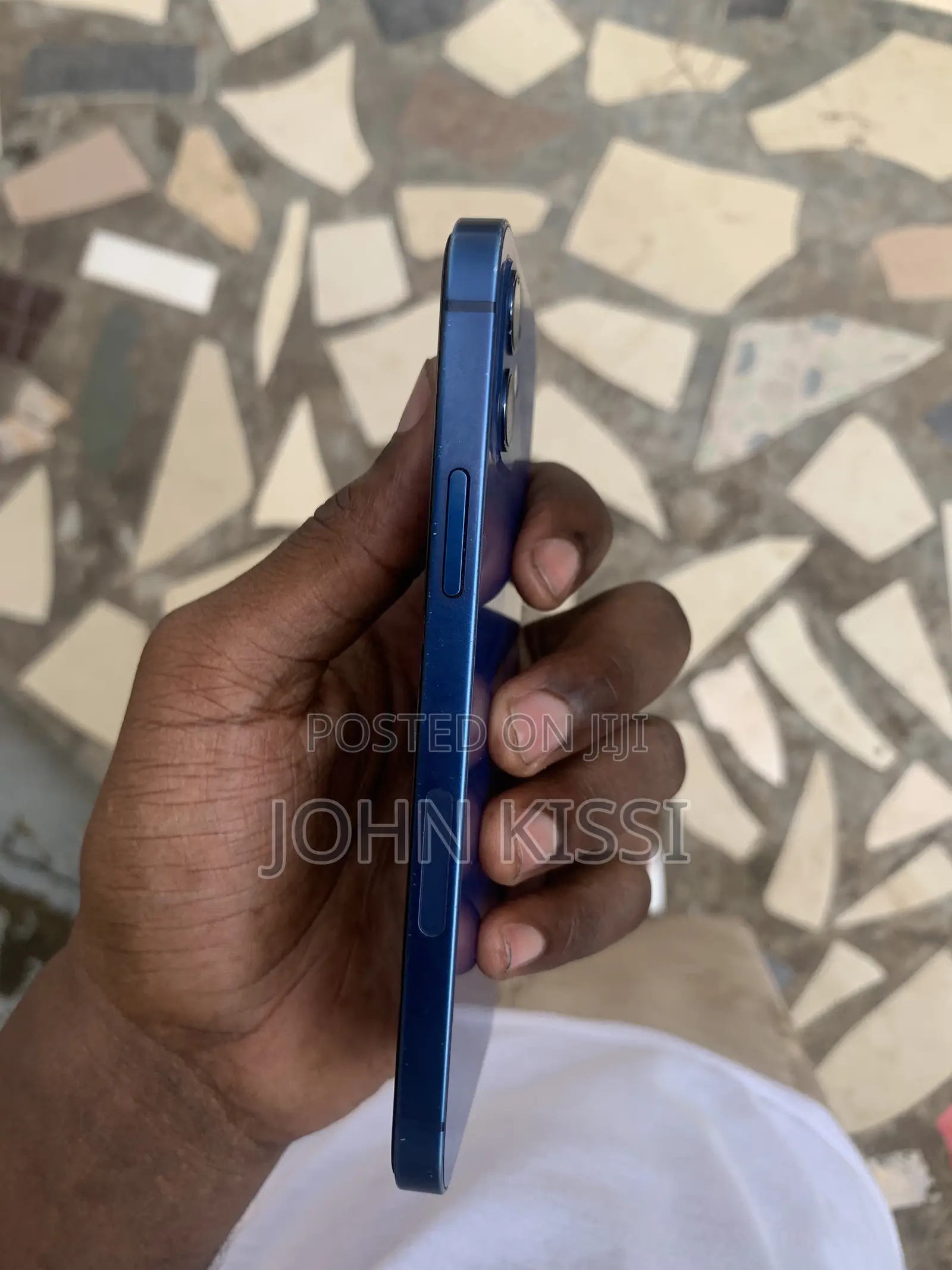 Apple iPhone 12 64 GB Blue