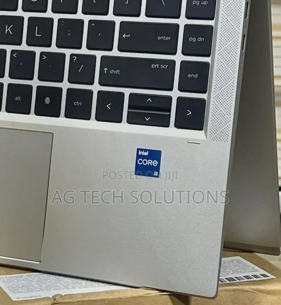New Laptop HP EliteBook 1040 G8 8GB Intel Core i5 SSD 256GB