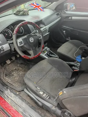Saturn Astra 2008 Red