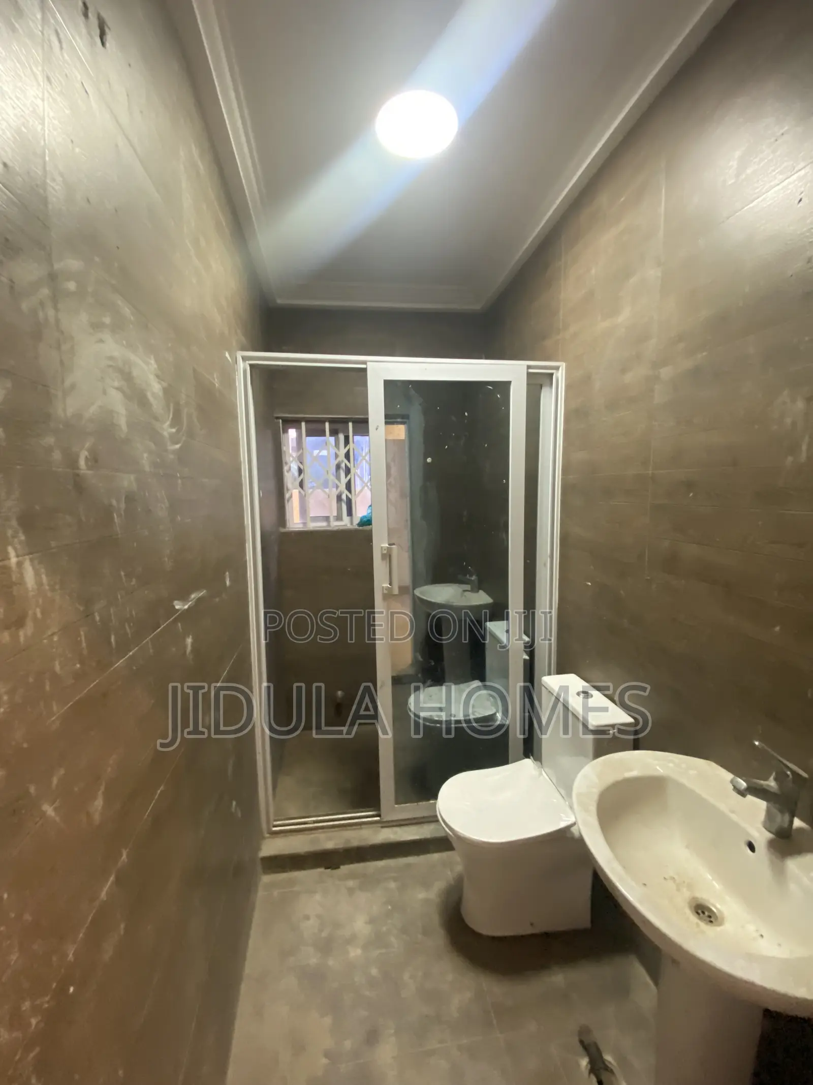3bdrm House in East Legon Hills, School Junction for rent