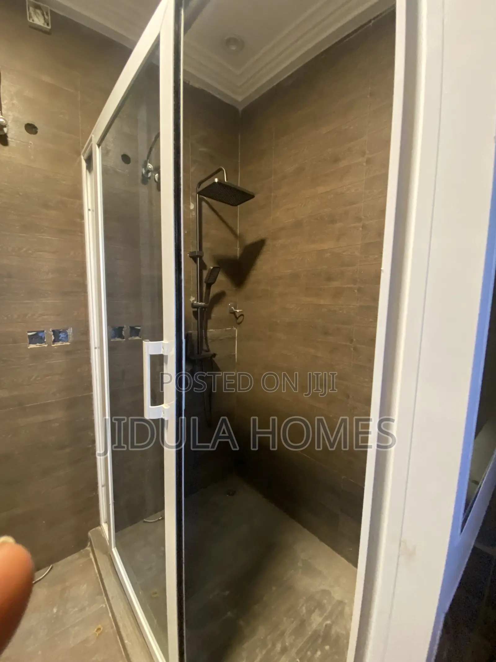 3bdrm House in East Legon Hills, School Junction for rent