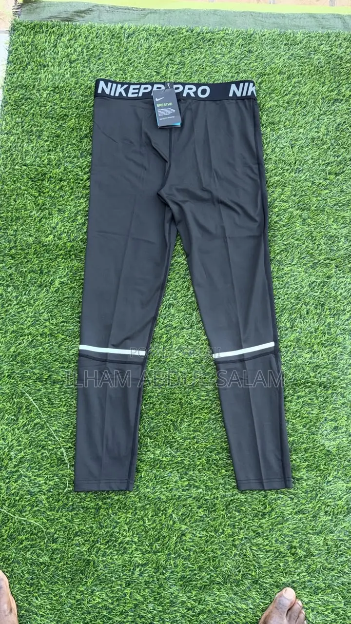 Black Nike Inner Stretch