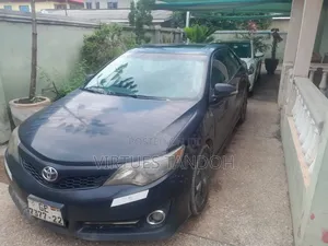 Toyota Camry SE 4dr Sedan (2.5L 4cyl 6A) 2014 Black