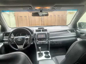Toyota Camry SE 4dr Sedan (2.5L 4cyl 6A) 2014 Black