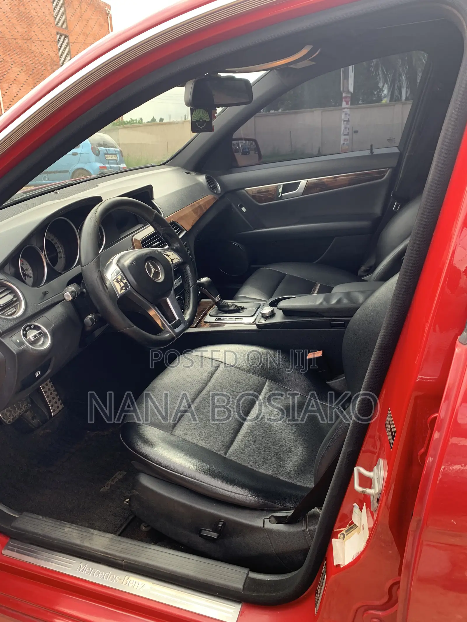 Mercedes-Benz C250 2013 Red