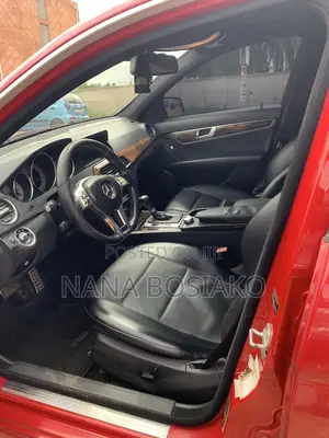 Mercedes-Benz C250 2013 Red