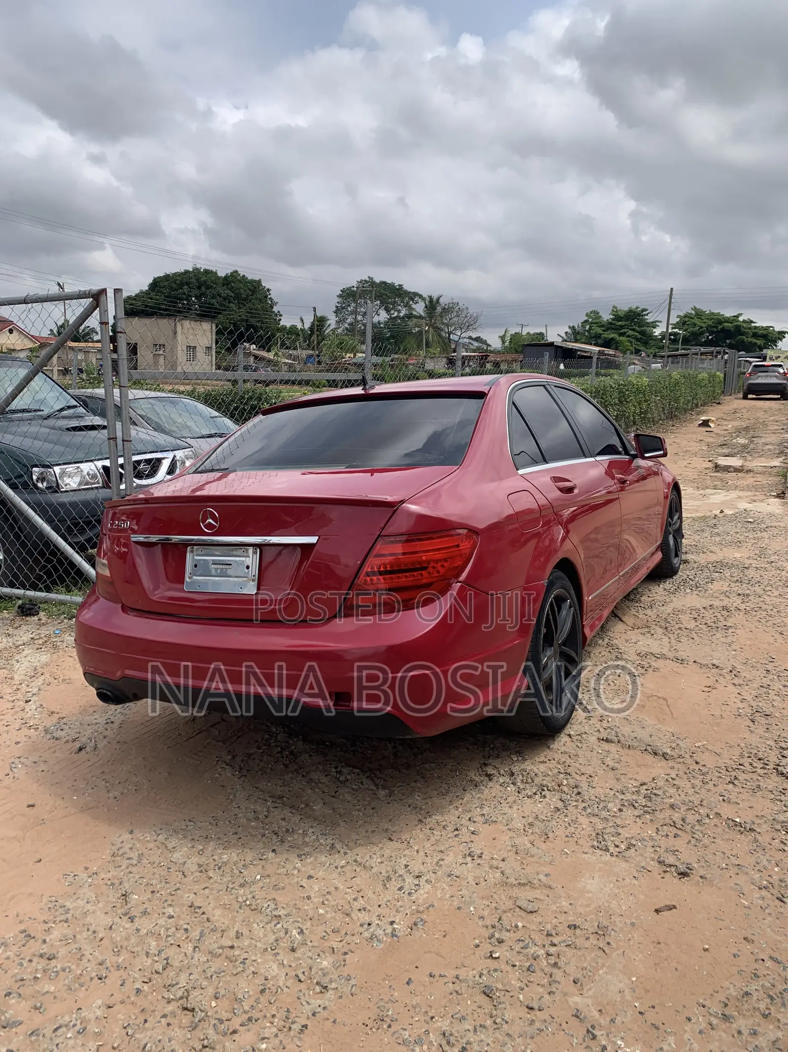 Mercedes-Benz C250 2013 Red