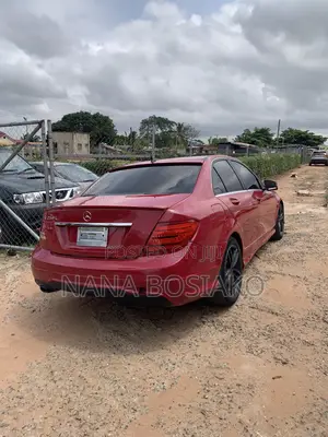Mercedes-Benz C250 2013 Red