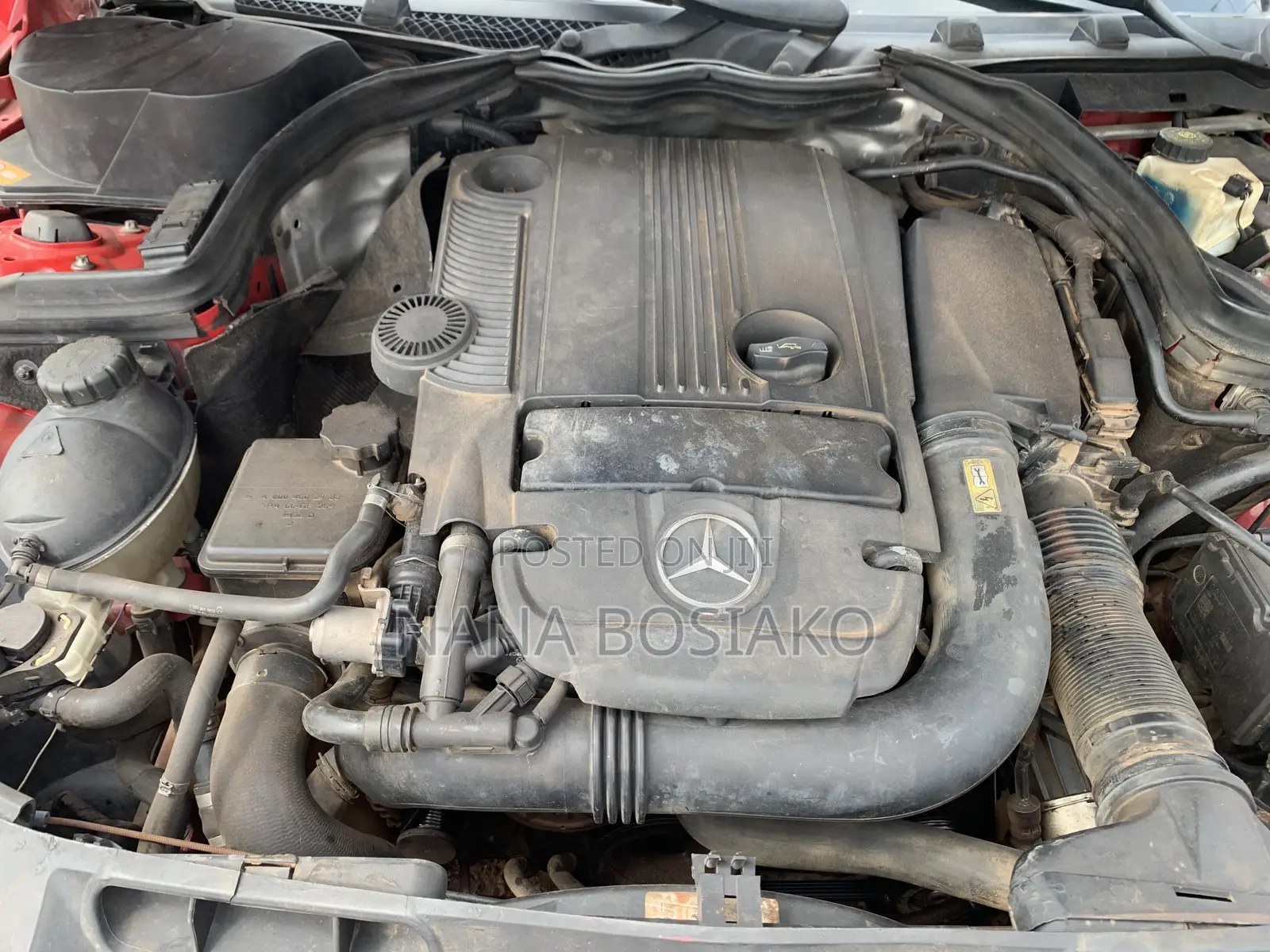 Mercedes-Benz C250 2013 Red
