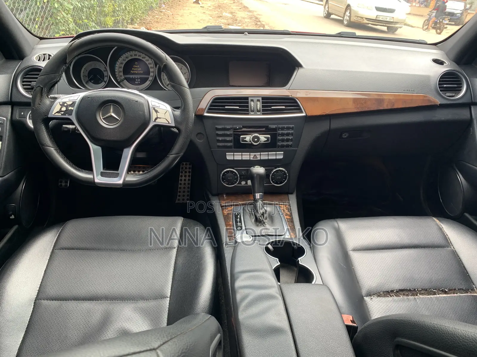 Mercedes-Benz C250 2013 Red