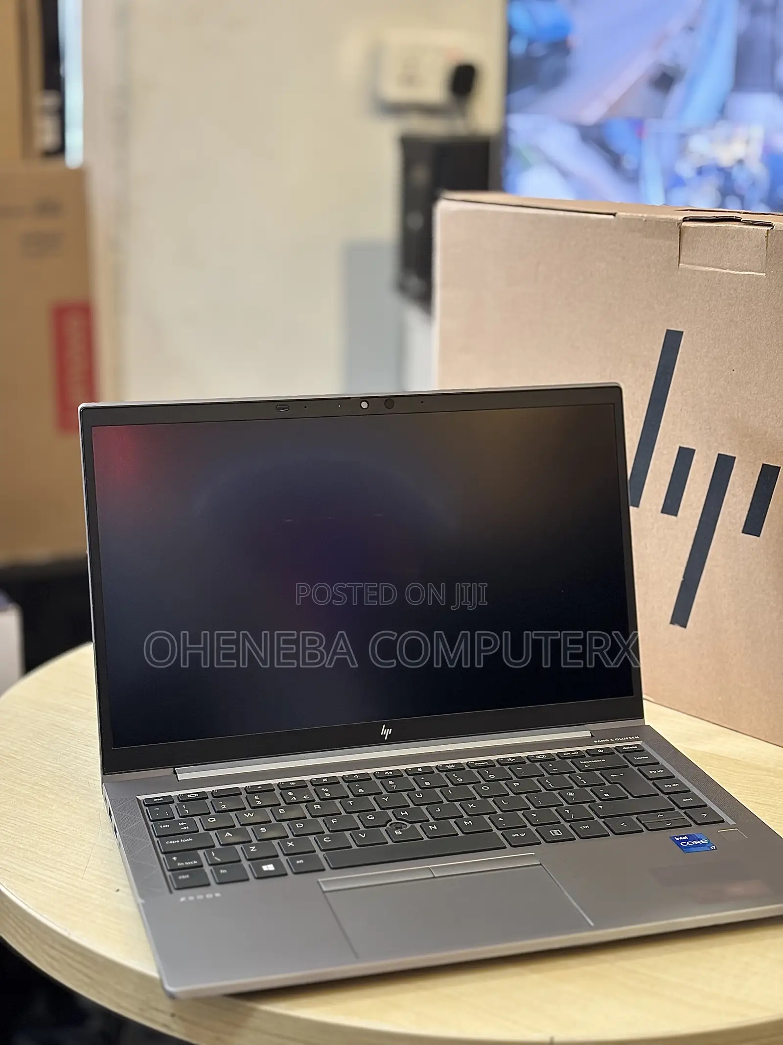New Laptop HP ZBook Firefly G8 16GB Intel Core i7 SSD 512GB