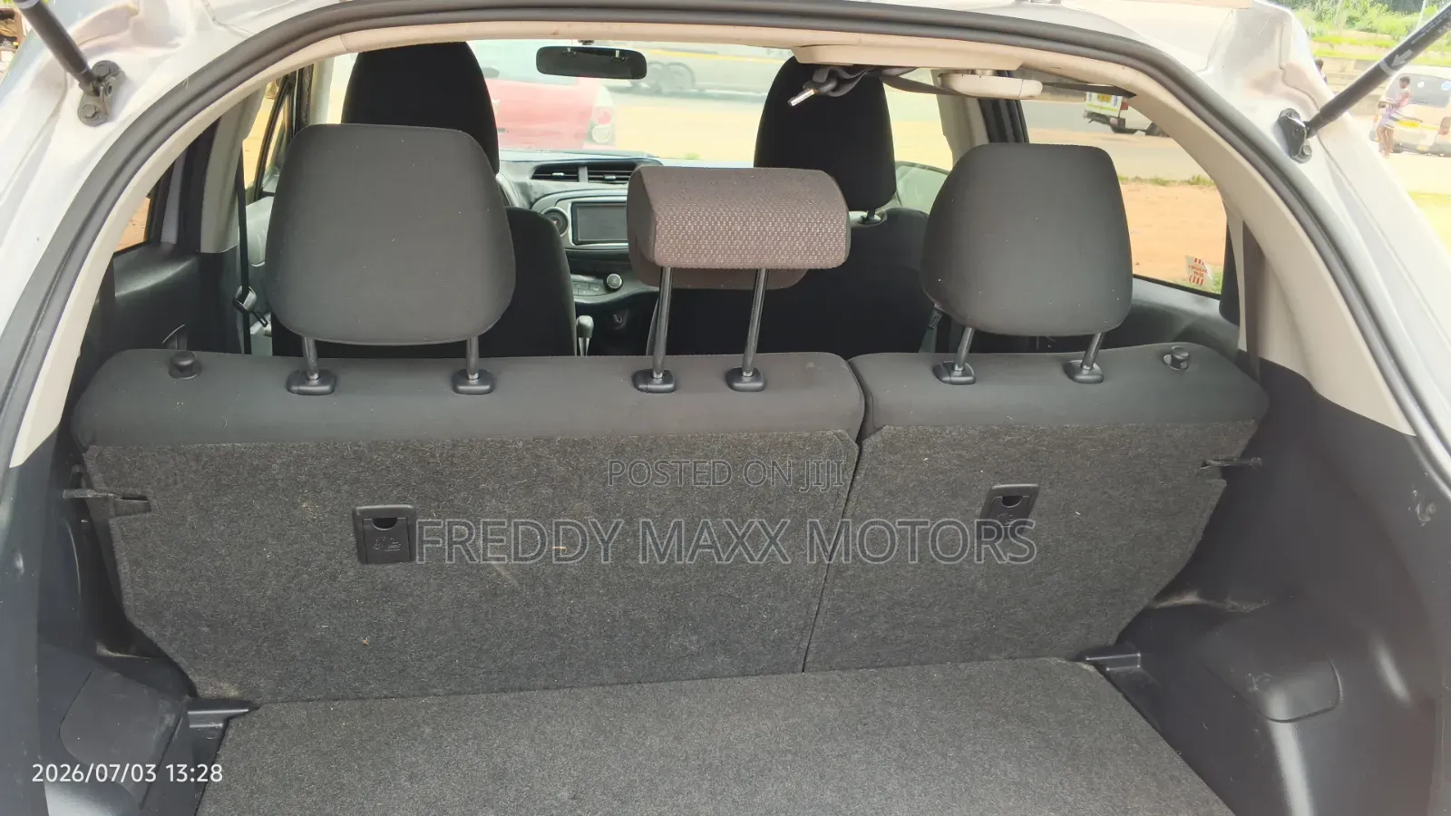 Toyota Vitz 2013 Purple