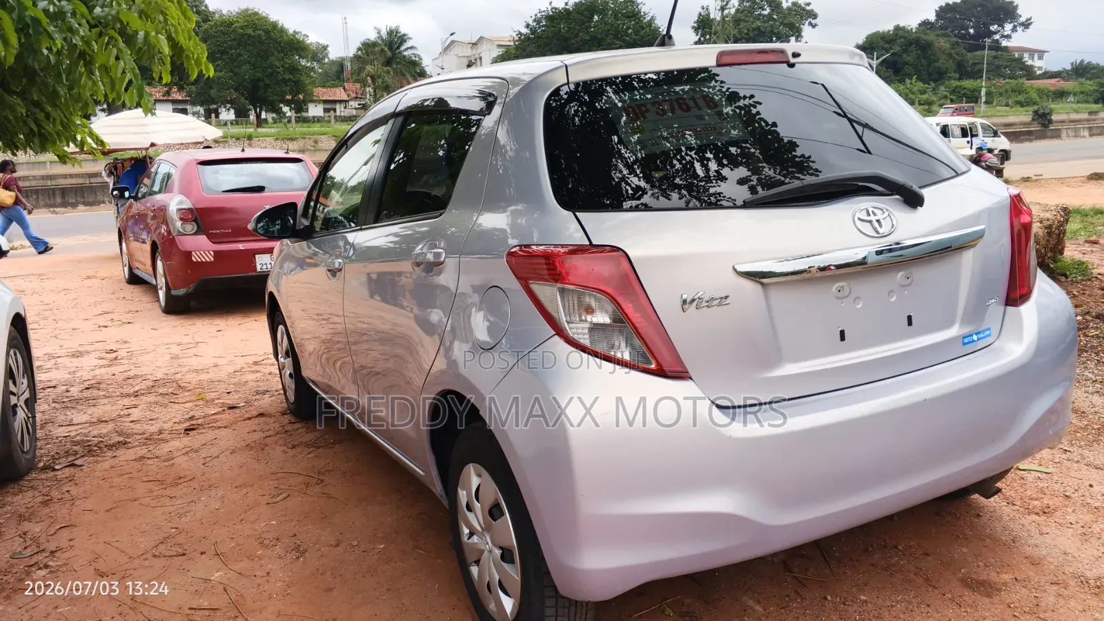 Toyota Vitz 2013 Purple