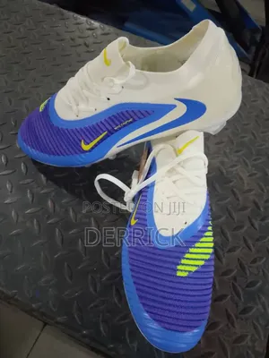 Socca Boots