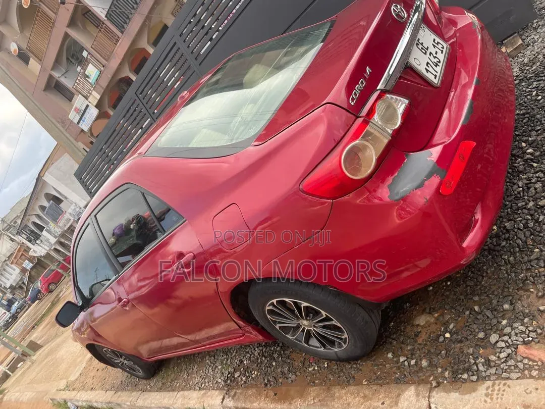 Toyota Corolla LE 4dr Sedan (1.8L 4cyl 4A) 2013 Red