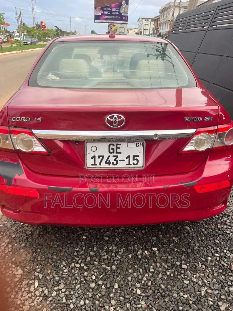 Toyota Corolla LE 4dr Sedan (1.8L 4cyl 4A) 2013 Red