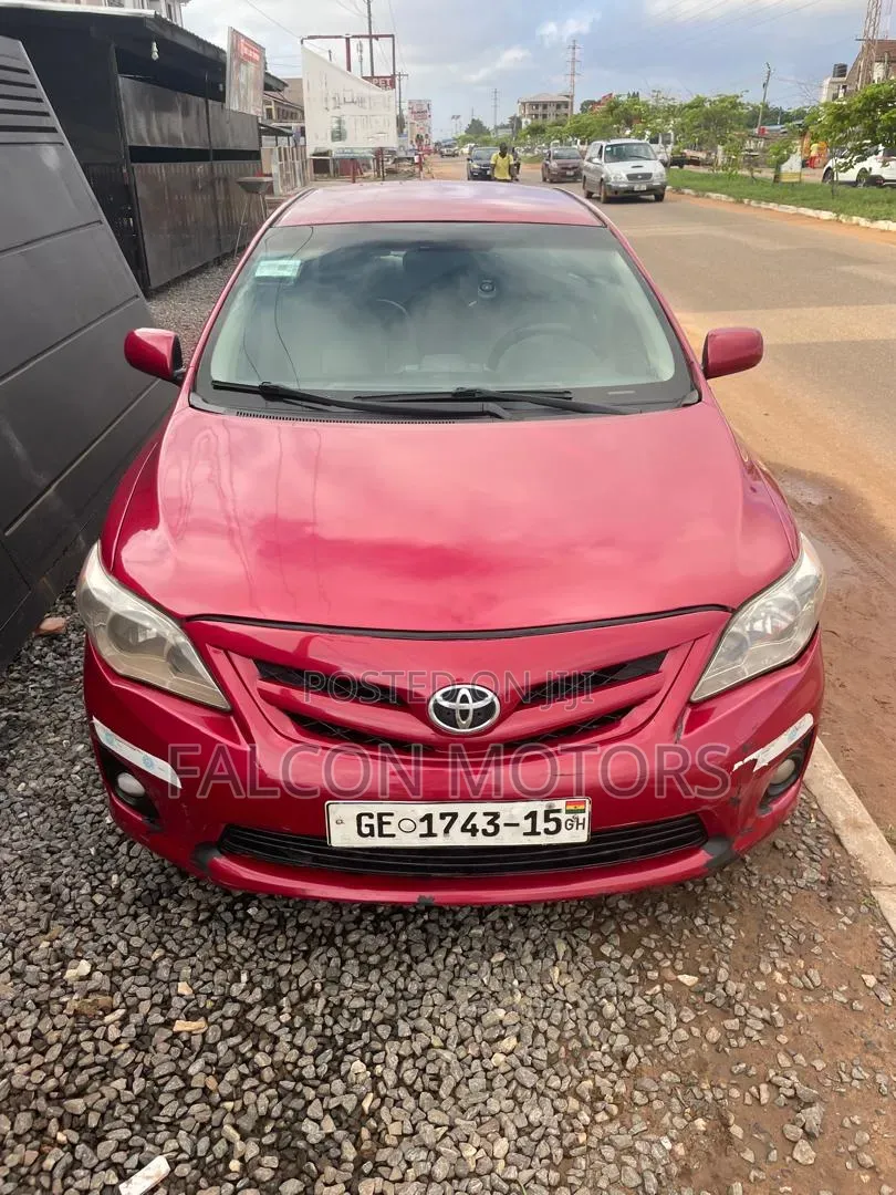 Toyota Corolla LE 4dr Sedan (1.8L 4cyl 4A) 2013 Red