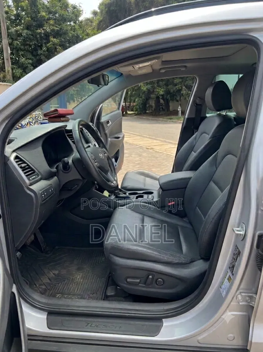 Hyundai Tucson SEL AWD 2018 Silver