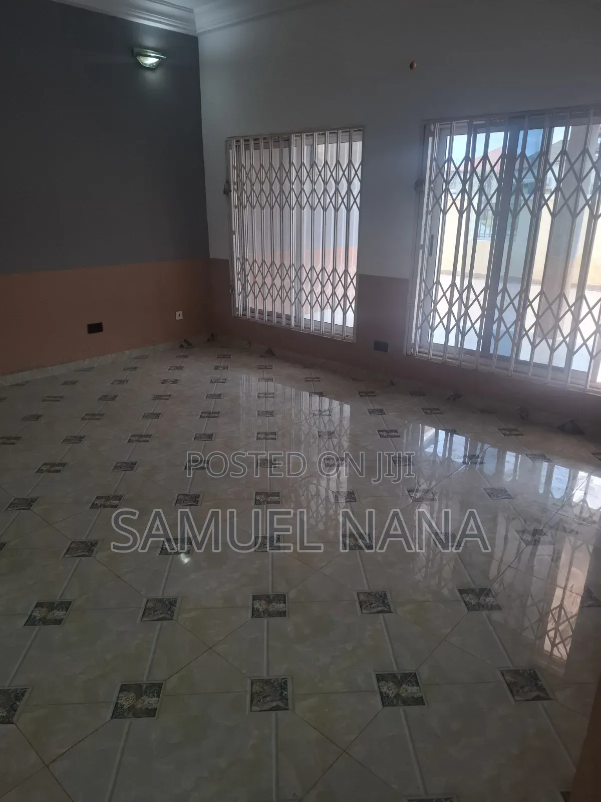 Furnished 4bdrm House in Golf City, Estate, Community 25 for sale