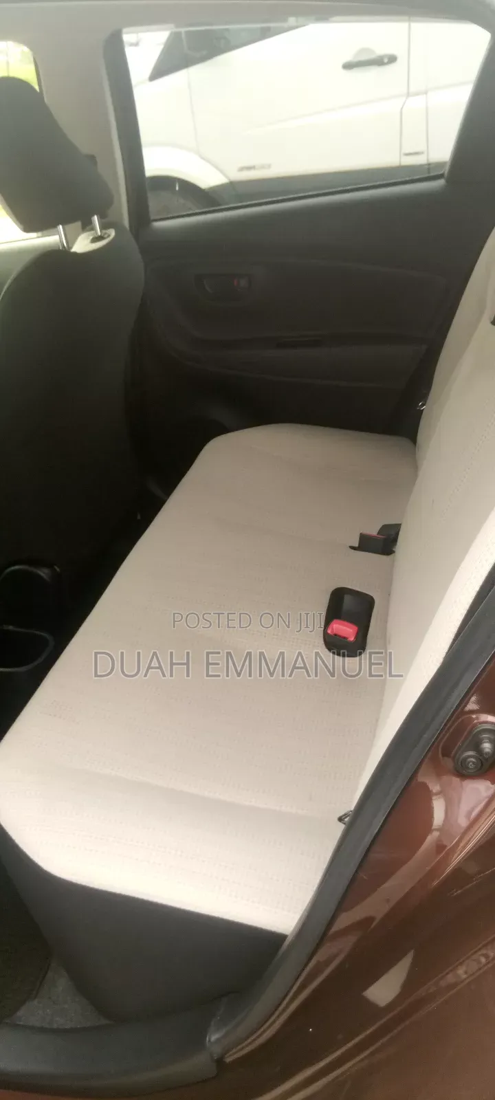 Toyota Vitz 1.3 AWD 5dr 2014 Brown