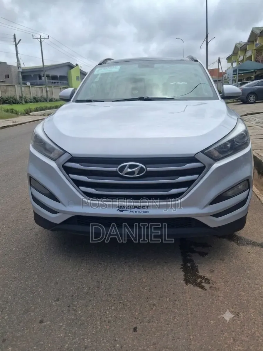 Hyundai Tucson SEL AWD 2018 Silver