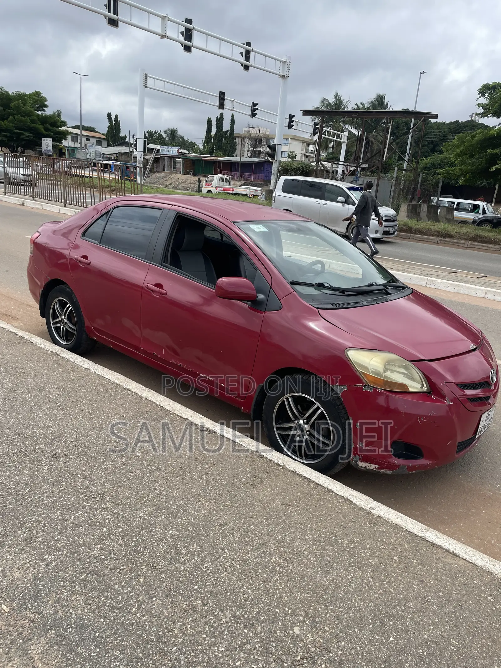 Toyota Yaris 2010 Red