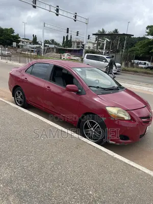 Toyota Yaris 2010 Red