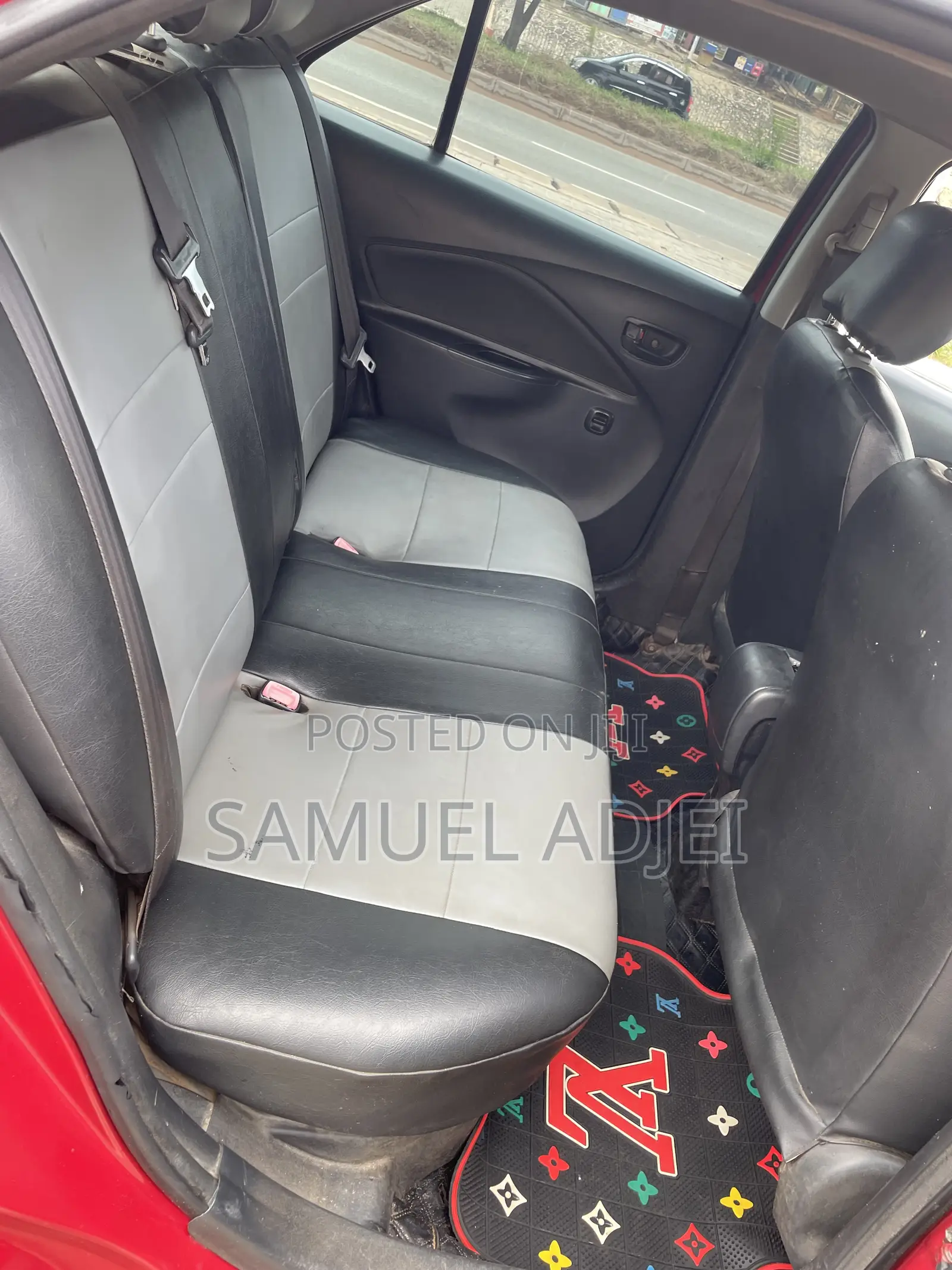 Toyota Yaris 2010 Red