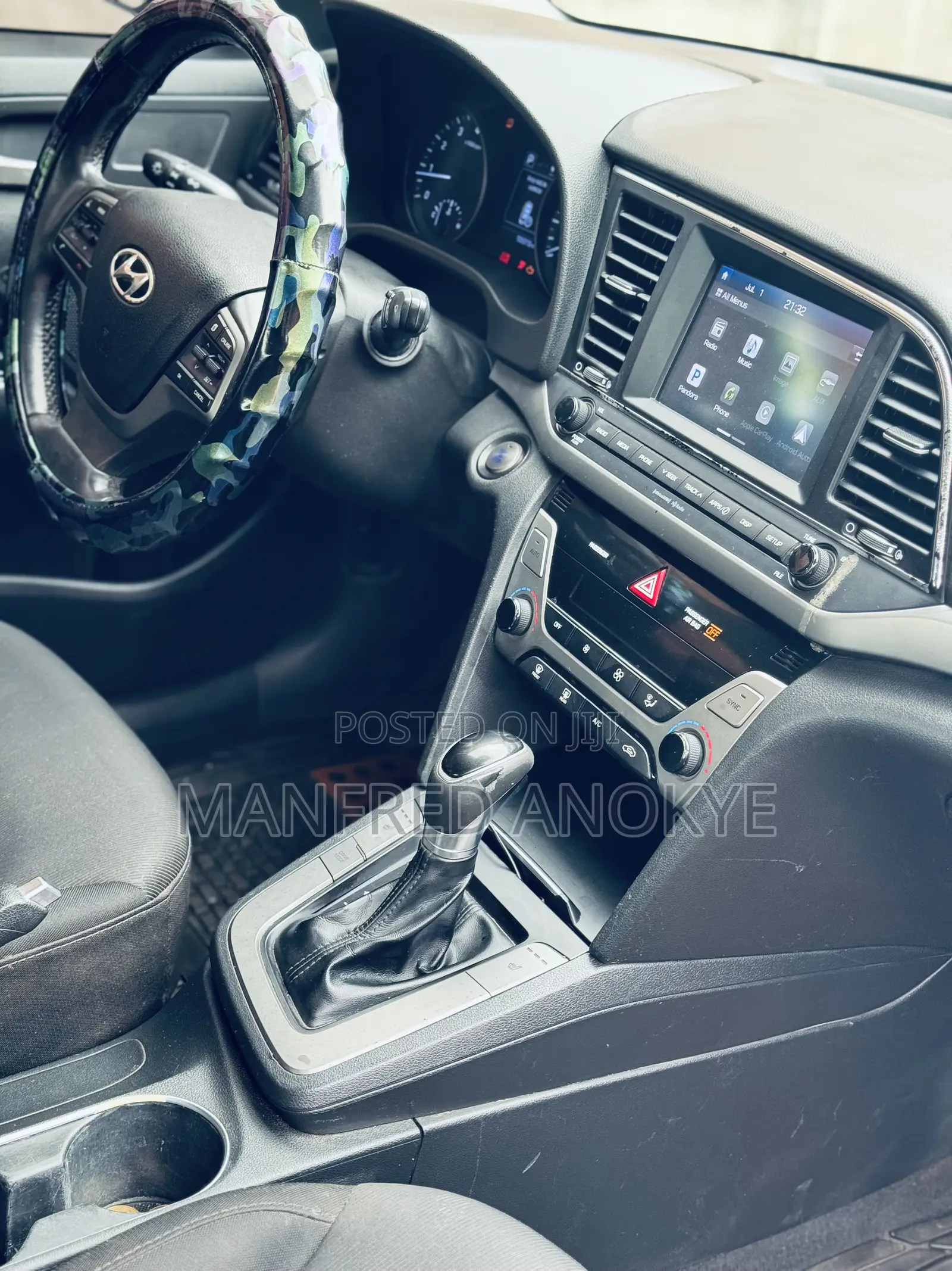 Hyundai Elantra 2017 Red