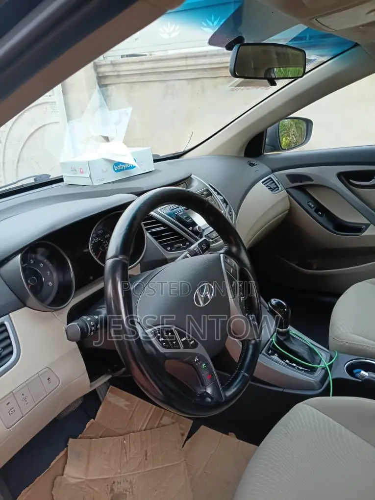 Hyundai Elantra 2016 Black