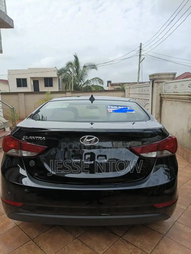 Hyundai Elantra 2016 Black