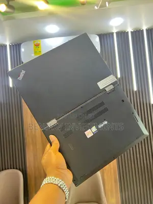 Laptop Lenovo ThinkPad X390 Yoga 8GB Intel Core i5 SSD 512GB
