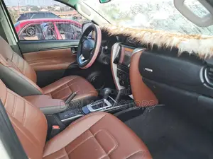 Toyota Fortuner 2.7 AWD 2020 White