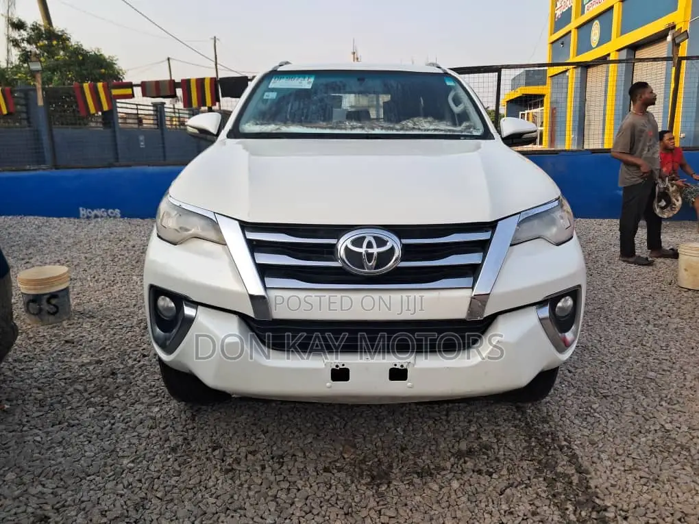 Toyota Fortuner 2.7 AWD 2020 White