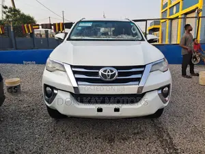 Toyota Fortuner 2.7 AWD 2020 White