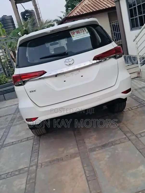 Toyota Fortuner 2.7 AWD 2020 White