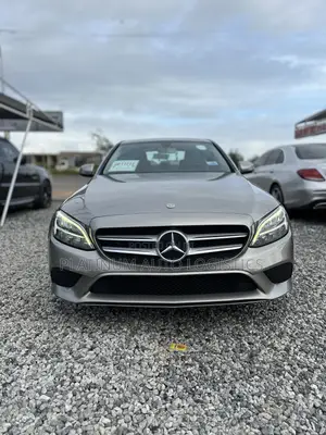 Mercedes-Benz C300 2020