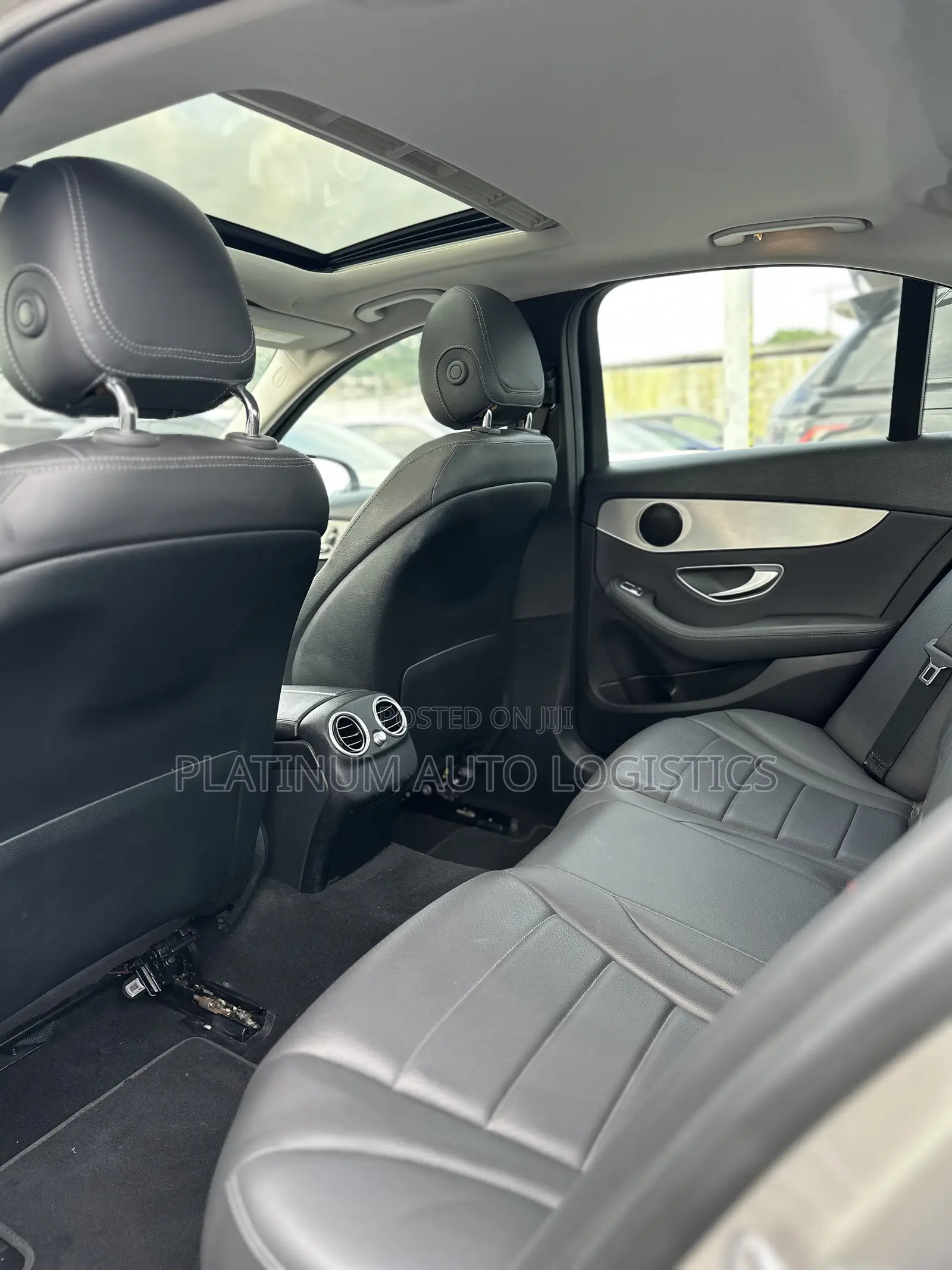 Mercedes-Benz C300 2020