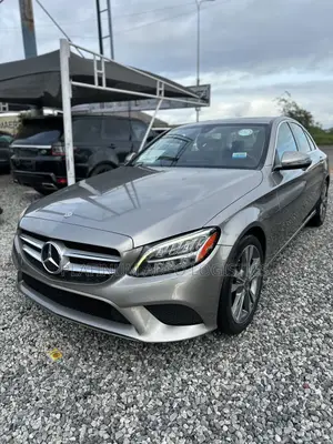 Mercedes-Benz C300 2020