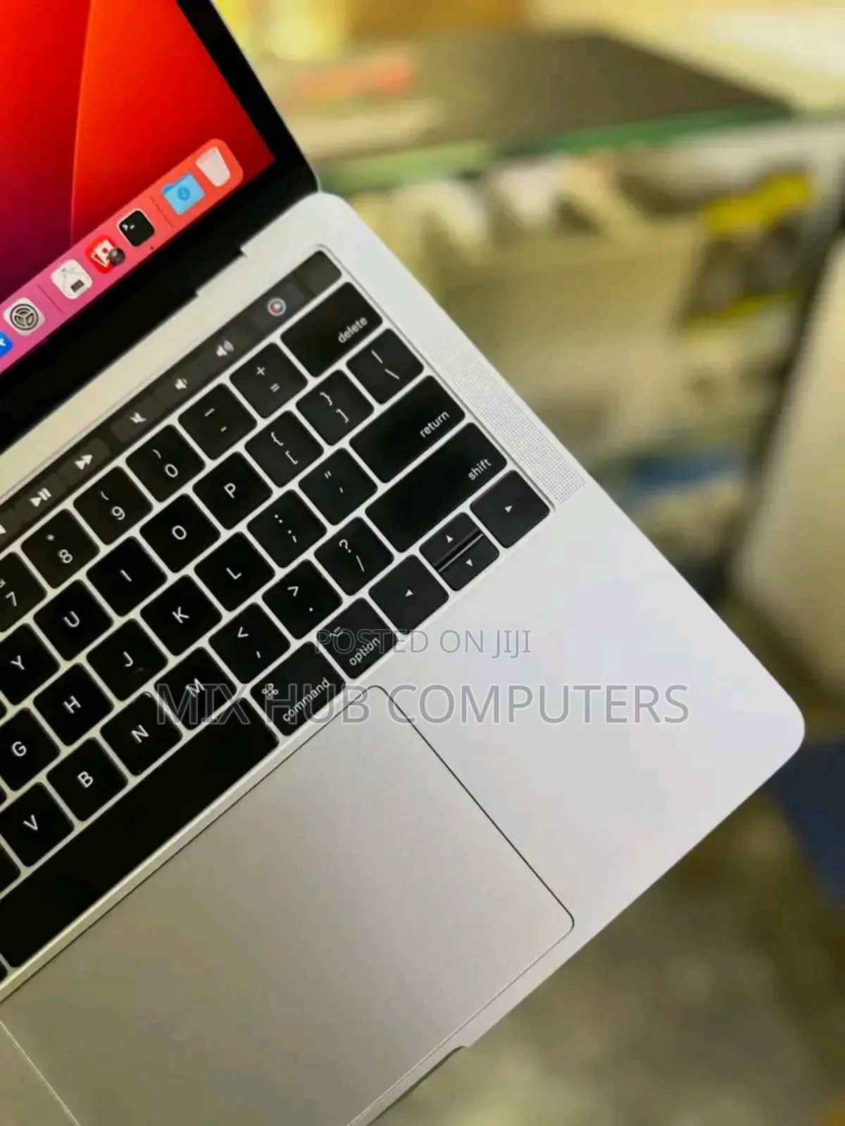 Laptop Apple MacBook Pro 2017 16GB Intel Core i7 SSD 512GB