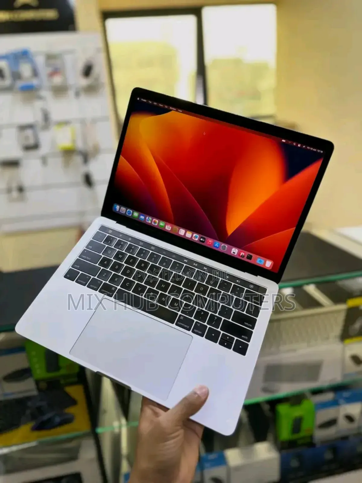 Laptop Apple MacBook Pro 2017 16GB Intel Core i7 SSD 512GB