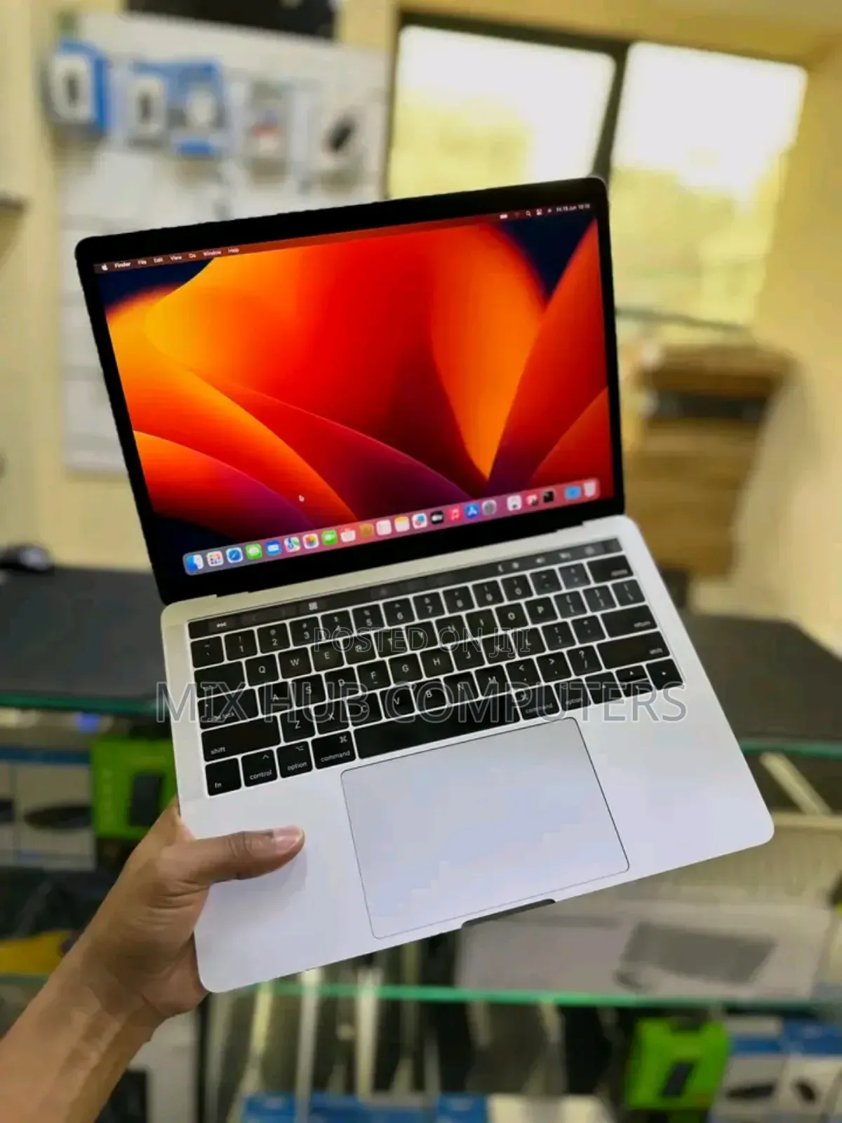 Laptop Apple MacBook Pro 2017 16GB Intel Core i7 SSD 512GB